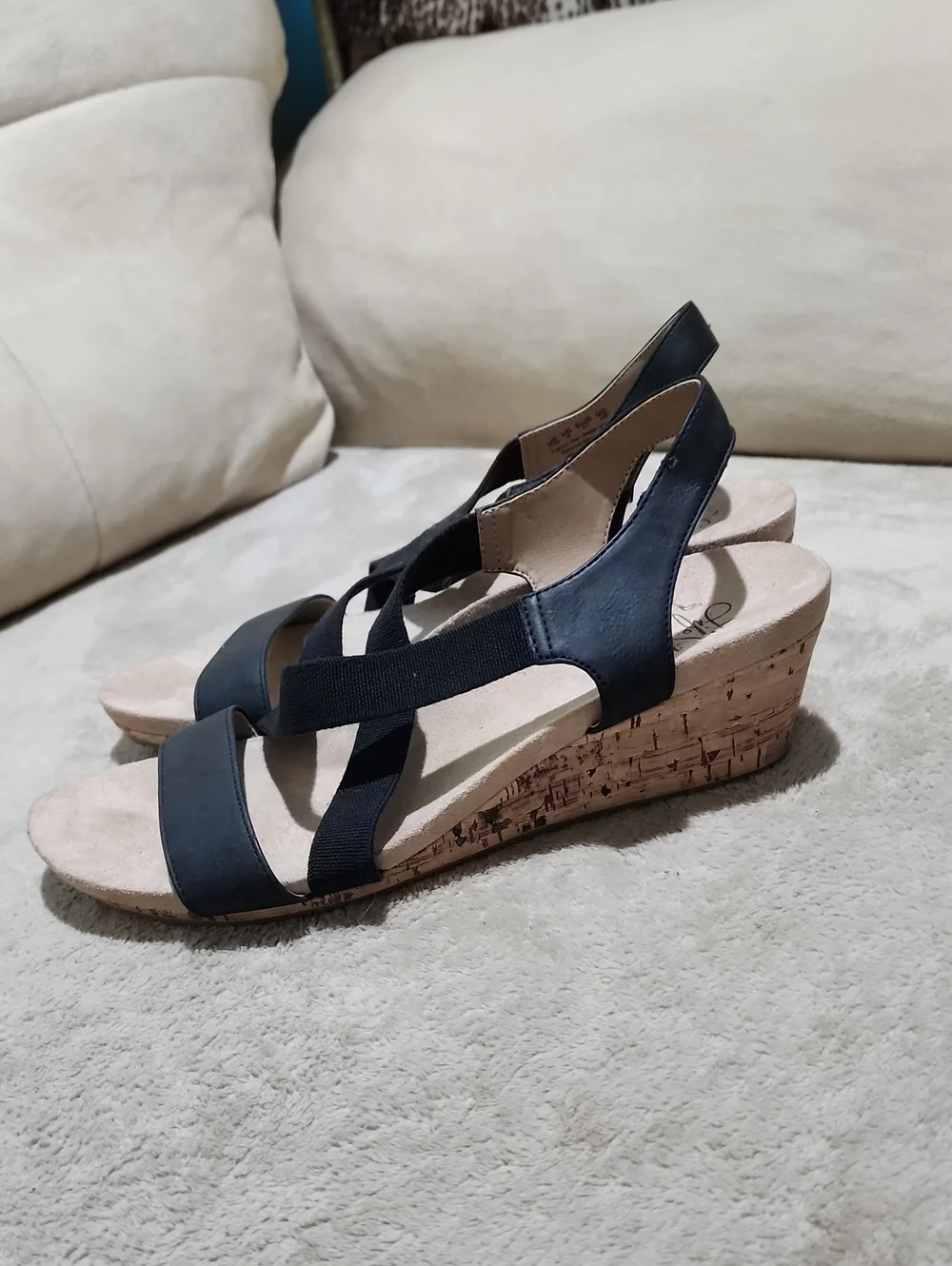 NWT Life Stride Black Cross-Strap Wedge Sandal